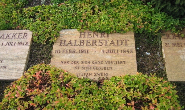 heldenfriedhof_grab.jpg